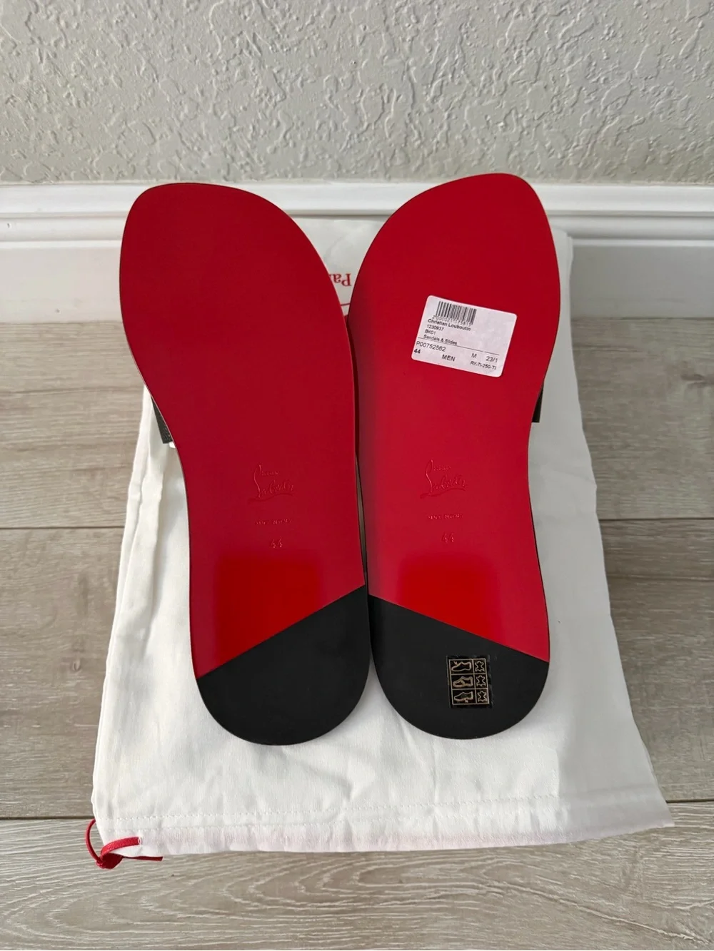 Christian Louboutin Black leather Embossed CL Slide Sandals men 44